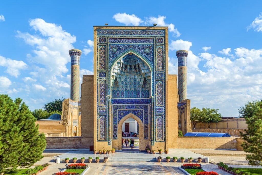 Mauzoleum Gur-e-Amir, slavný architektonický komplex, Samarkand, Uzbekistán